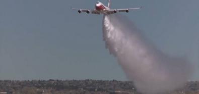 Boeing 747-400 Super Tanker