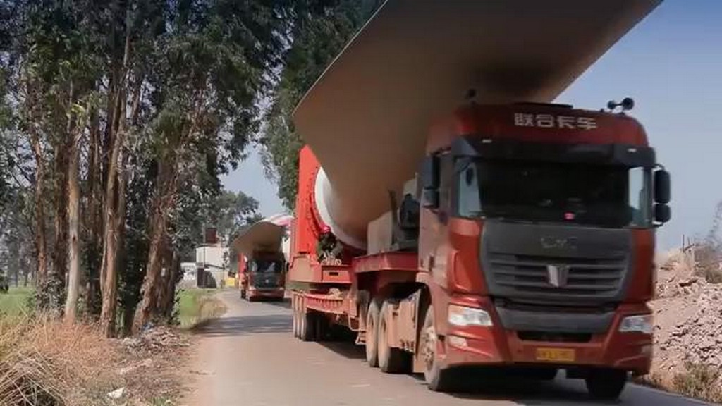 Ciężarówki do transportu wiatraków