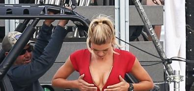 Kelly Rohrbach na planie ''Słonecznego Patrolu''