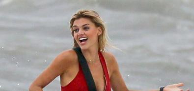 Kelly Rohrbach na planie ''Słonecznego Patrolu''