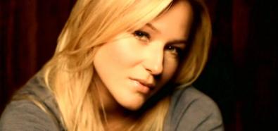 Jewel Kilcher - seksowna piosenkarka w roli żony Johnny'ego Casha